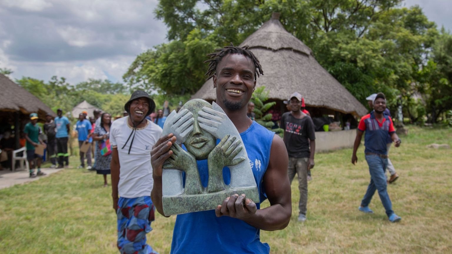 Oxford Exhibition Unveils Zimbabwean Sculptures Confronting Colonial Legacy