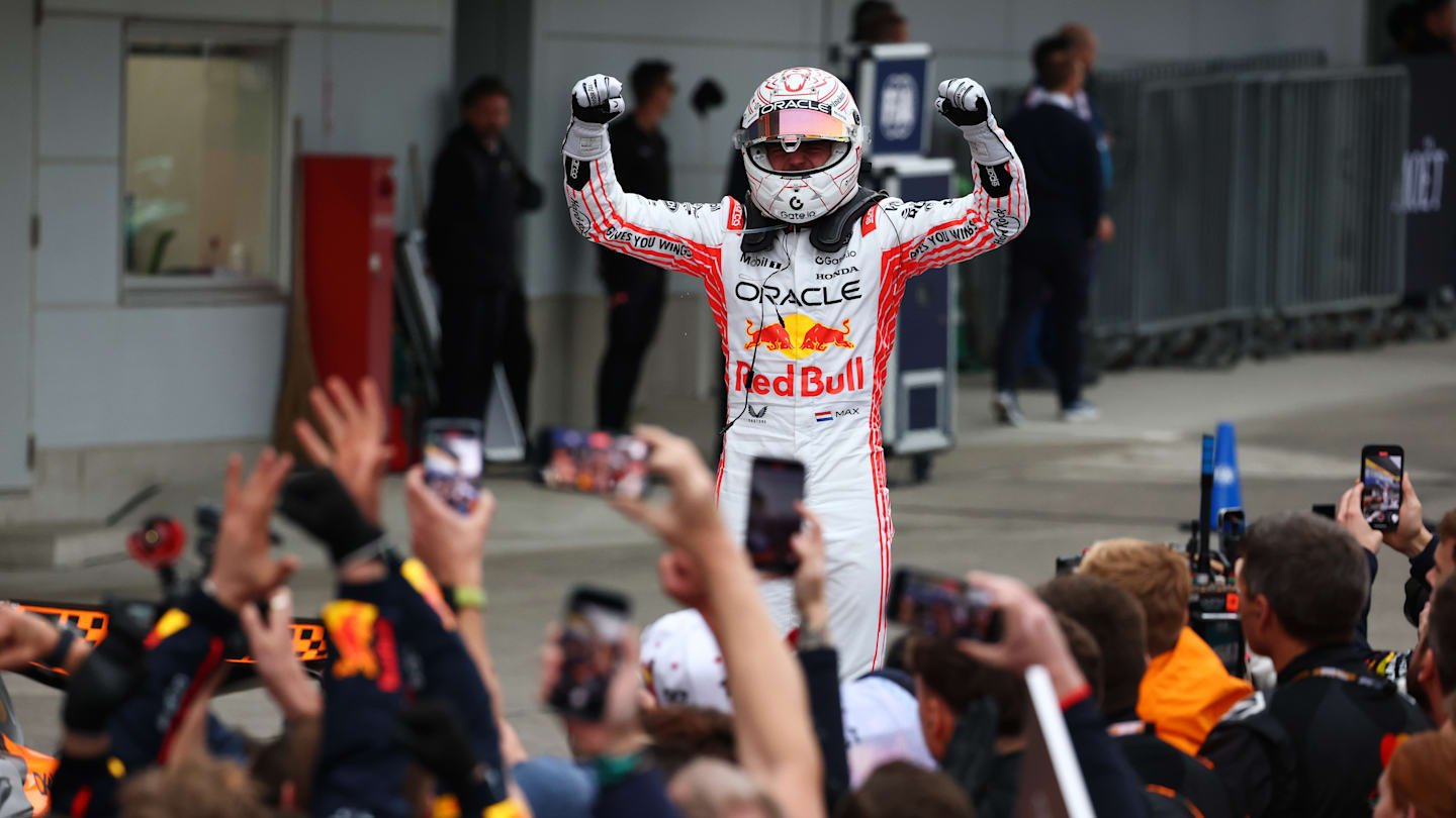 Verstappen's Suzuka Masterclass: Clinches First 2025 Victory at Japanese Grand Prix